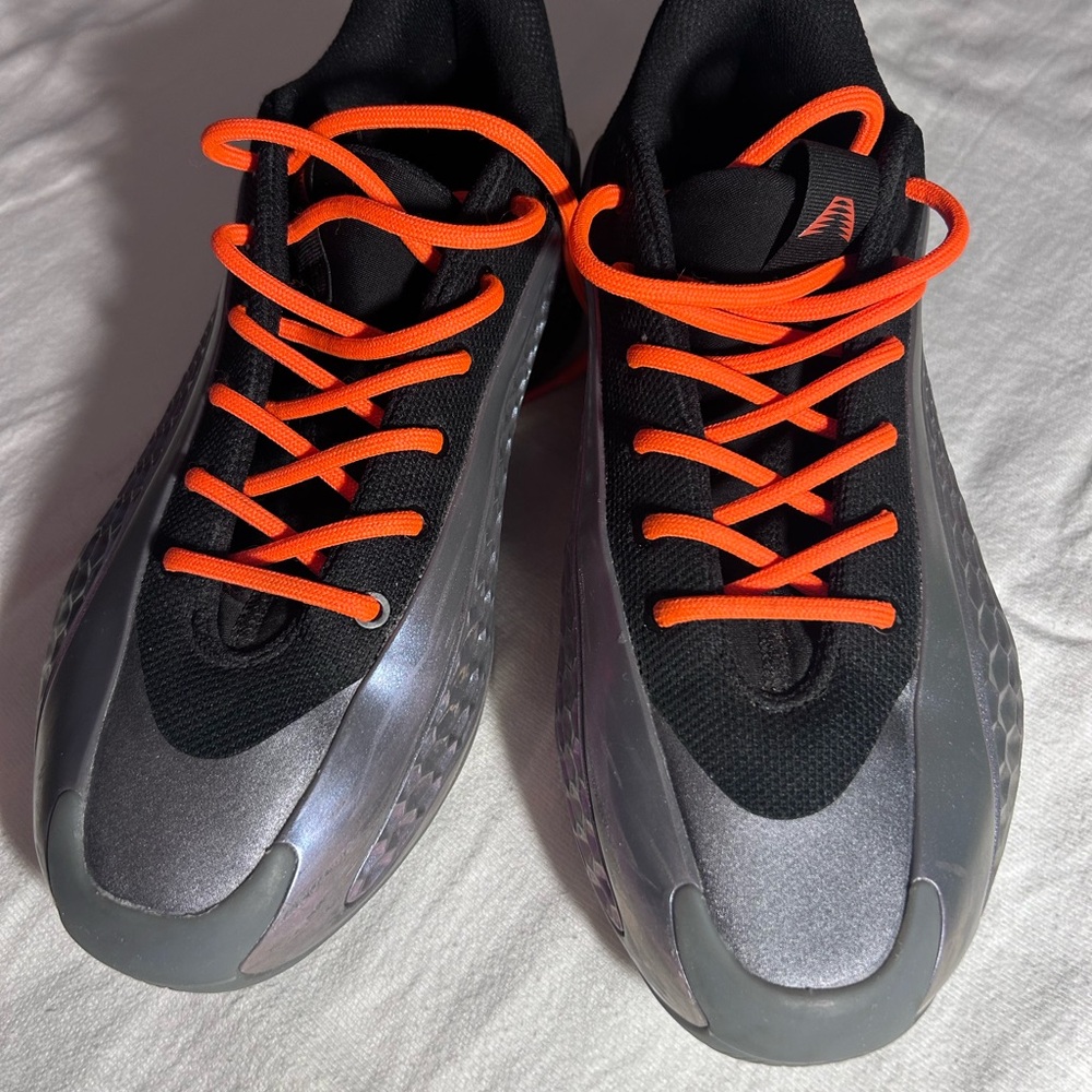 Adidas Anthony Edward’s AE1 low,Iron sharpens iron size 8